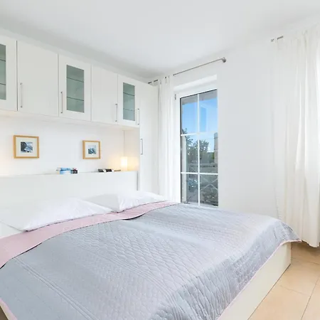 Kapitaenshaus Nr 12 * Laboe