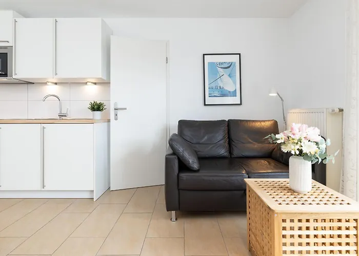 Kapitaenshaus Nr 12 아파트 라보에